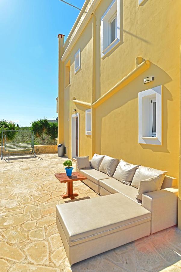 VILLA KONSTANTINOS 6 bedrooms Aegina Exterior foto