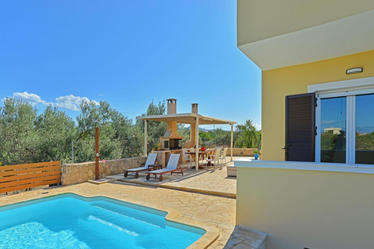 VILLA KONSTANTINOS 6 bedrooms Aegina Exterior foto